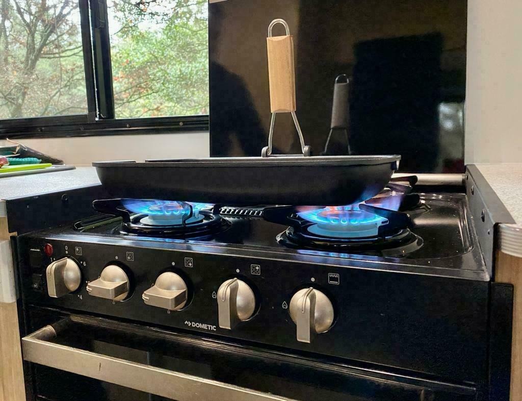 Ballena — gas stove