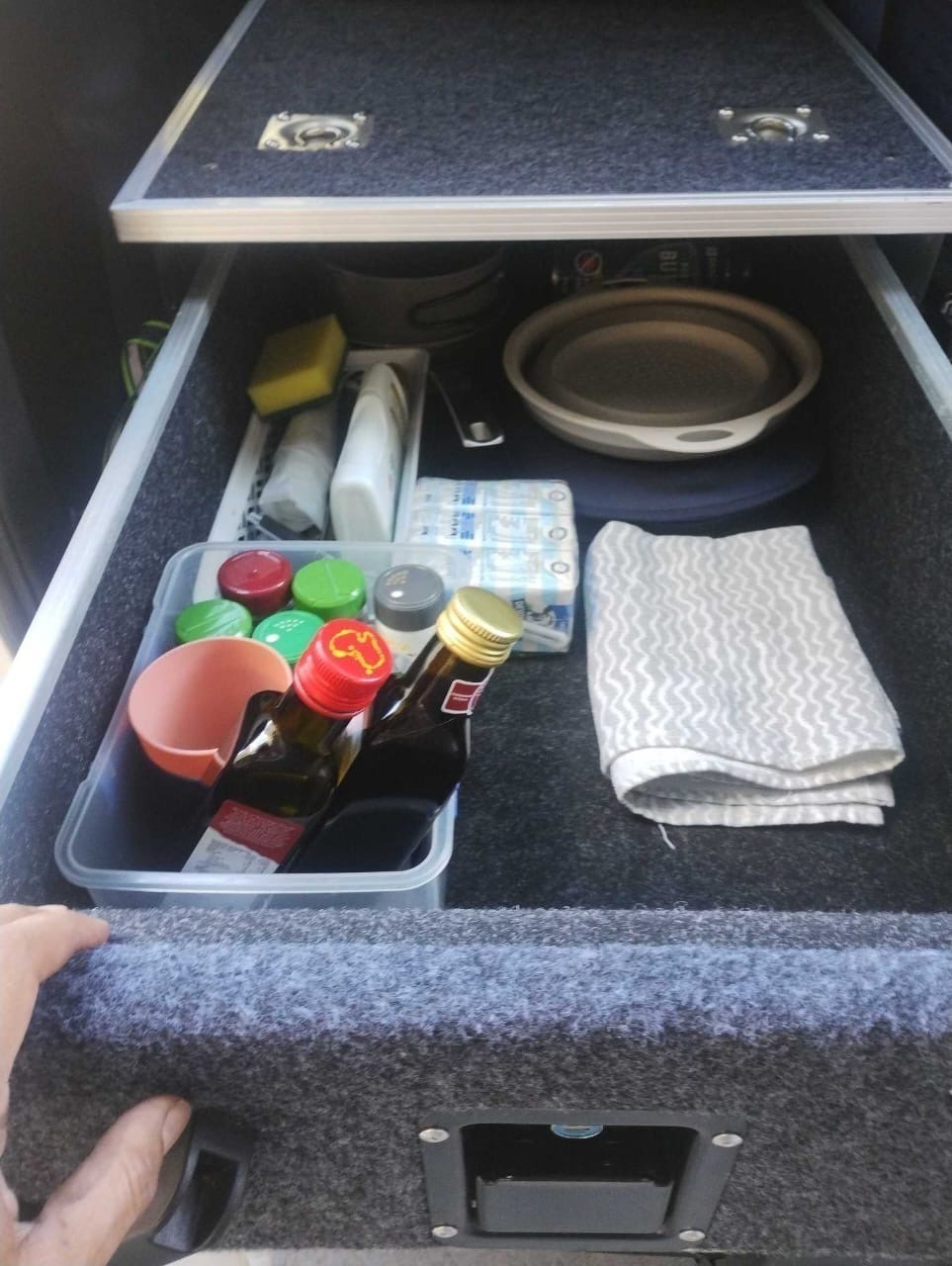 Leopardo — camping kitchen